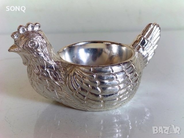 Прекрасна Посребрена Кокошка Поставка За Яйце,Солница