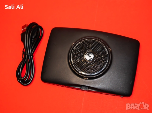 TomTom навигационна система GPS устройство с кабел и зарядно за кола, снимка 3 - Аксесоари и консумативи - 52725289