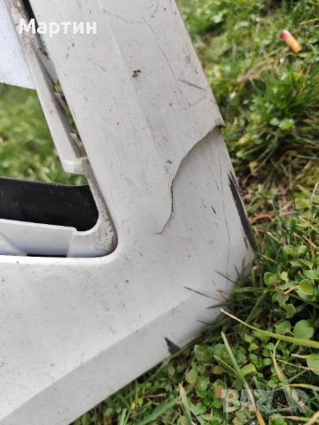 Предна броня от Рено меган, снимка 4 - Части - 53609397