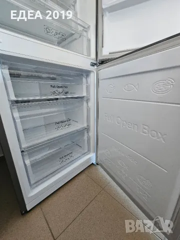 Хладилник с фризер SAMSUNG, снимка 10 - Хладилници - 50122347