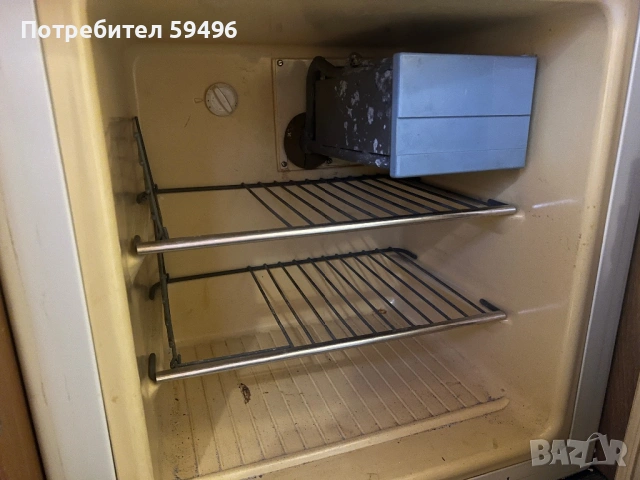 Продавам, шкаф-хладилник, снимка 2 - Шкафове - 53434351
