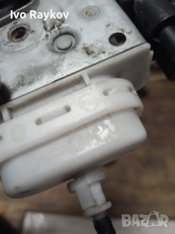 Брава за врата на Audi A3 ,  8L1837015A , снимка 9 - Части - 54158431