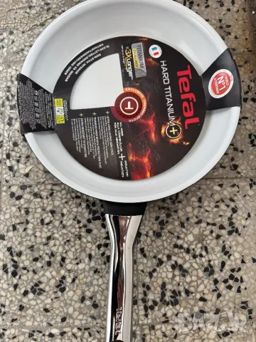 Керамичен Тиган Tefal C40406 talent, Керамично покритие, черен, 28 см, Незалепващо Покритие!, снимка 6 - Съдове за готвене - 48339213