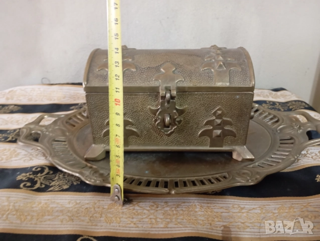 Комплект кутия с поднос, снимка 2 - Други ценни предмети - 52927165