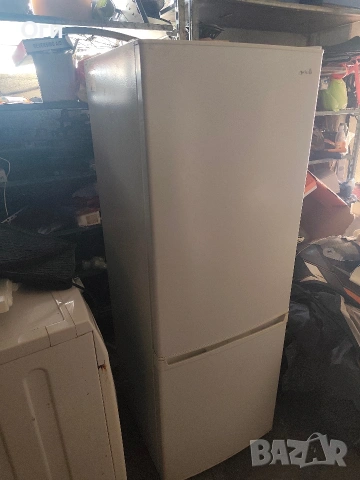 продавам хладилник с фризер, снимка 2 - Хладилници - 53929012