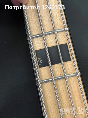 Vintage VJ74 Reissued Maple Fingerboard Jazz бас, снимка 5 - Китари - 53971704