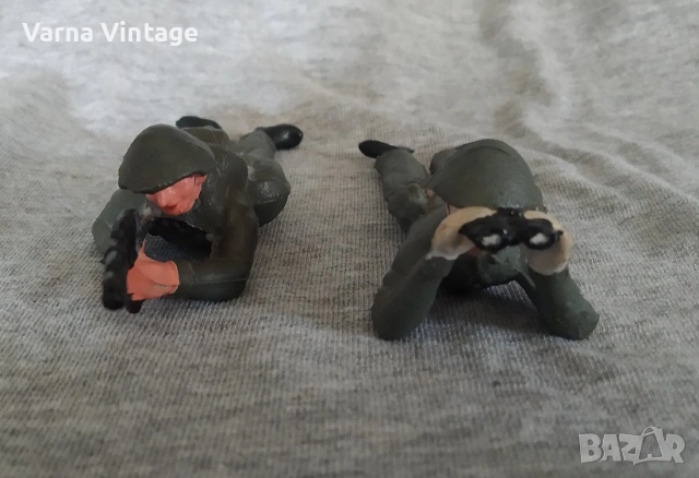 Войници "Народна армия ГДР". 70-ти години. гумени. цена за 2 бр., снимка 5 - Колекции - 54131980
