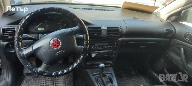 Volkswagen Passat 1.9 TDI 110hp, снимка 8 - Автомобили и джипове - 53787732