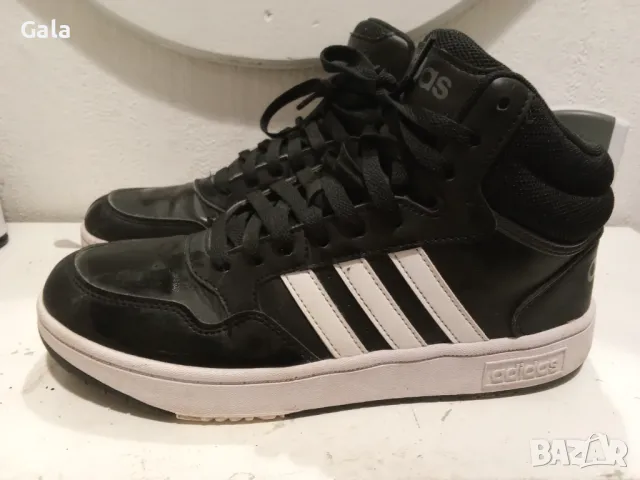 Adidas оригинални, размер 40 , снимка 1 - Маратонки - 46986924