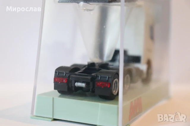AWM H0 1/87 VOLVO ВЛЕКАЧ КАМИОН МОДЕЛ ТИР БЯЛ, снимка 7 - Колекции - 50784287