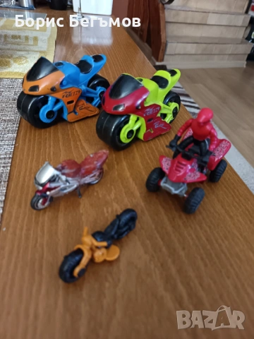 Лот мотори общо-10евро