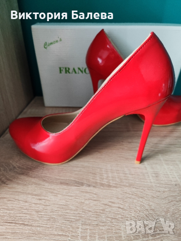 Лачени дамски обувки , снимка 4 - Дамски обувки на ток - 44968560