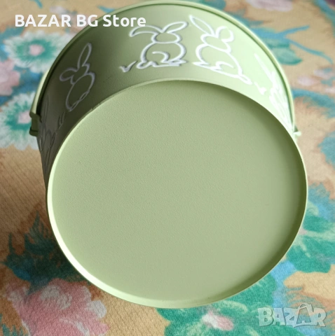 Метална Великденска кошница със зайчета. Нова., снимка 5 - Декорация за дома - 53940679