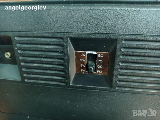 Радио Philips 90AL590
. 1980г., снимка 4 - Радиокасетофони, транзистори - 45962530