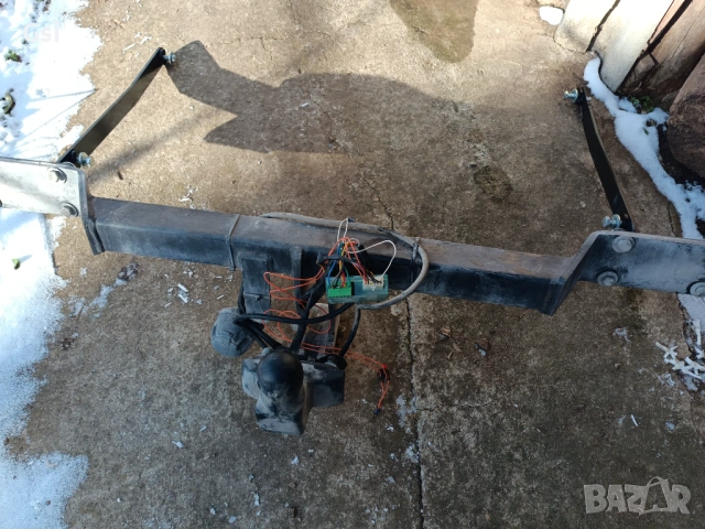 Теглич за Мерцедес ц класа , снимка 2 - Части - 53400354