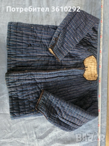 Народни носии.