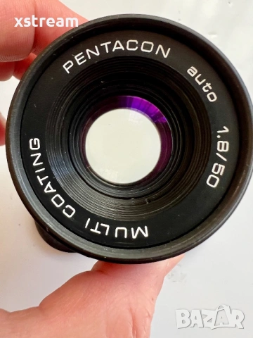 Отличен! Pentacon Auto Multi-Coated 50mm f/1.8 Ръчен Обектив, Резба M42 + Адаптор M42 към EF Canon, снимка 2 - Обективи и филтри - 54098875