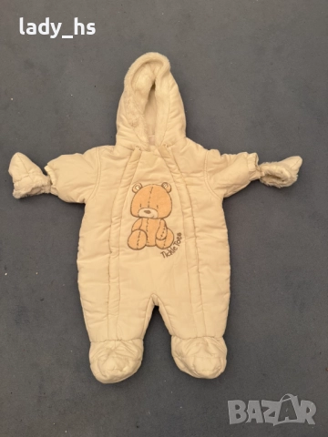 Космонавт за бебе