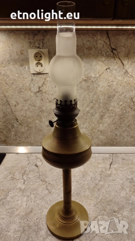 Старинна месингова газена лампа , снимка 3 - Настолни лампи - 52805832