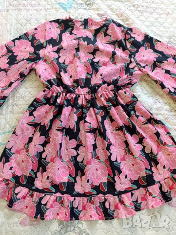 Shein  рокля на цветя, снимка 3 - Рокли - 50752942