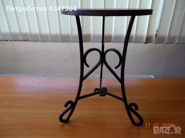 табуретка, снимка 2 - Столове - 53504918