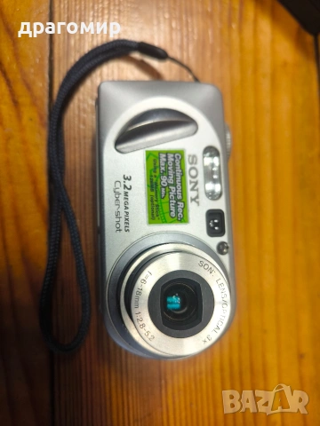 SONY DSC-P8, снимка 7 - Фотоапарати - 53959488