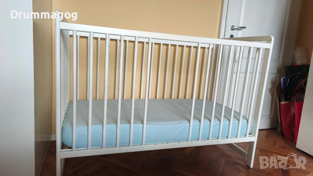 Детско дървено легло с матрак, снимка 3 - Мебели за детската стая - 53874689