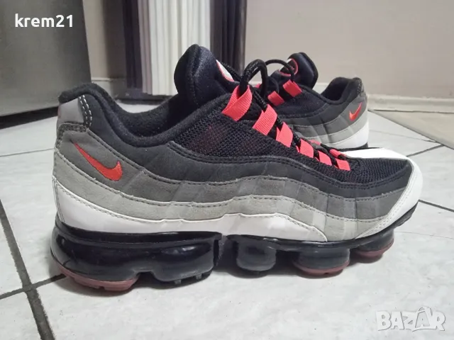 Nike Air Vapormax 95 Уникални! номер40, снимка 18 - Маратонки - 46925012