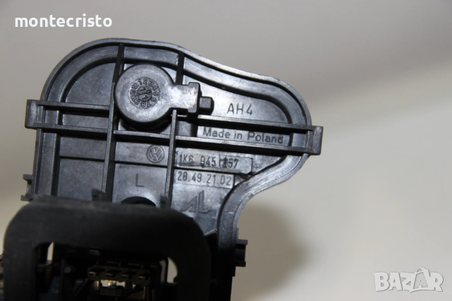 Лява платка стоп VW Golf 5 хечбек (2004-2008г.) ляв ламподържач Golf V 1K6945257 / 28492102, снимка 3 - Части - 52302422