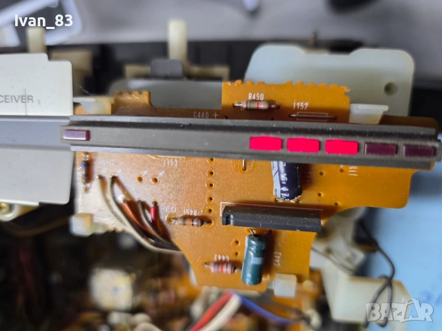 Радиокасетофон Hitachi trk 8210e на части, снимка 10 - Радиокасетофони, транзистори - 53499432