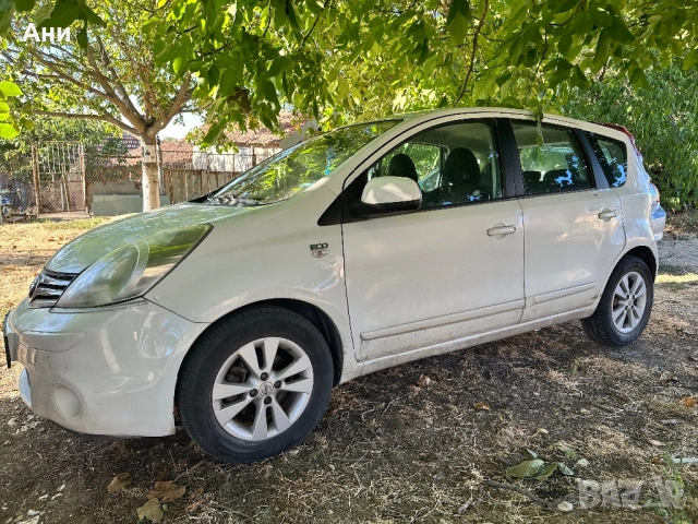 Нисан Note, снимка 4 - Автомобили и джипове - 51804497