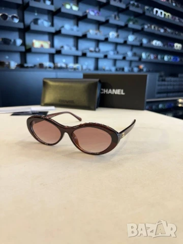 очила с черен обикновен калъф и ув защита chanel , снимка 5 - Слънчеви и диоптрични очила - 50776601