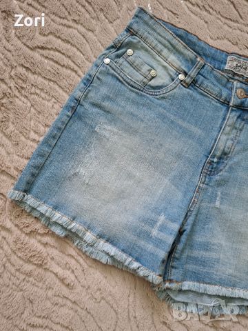 СТРАХОТЕН сет къси дънкови панталонки и кроп-топ, снимка 8 - Тениски - 46461811