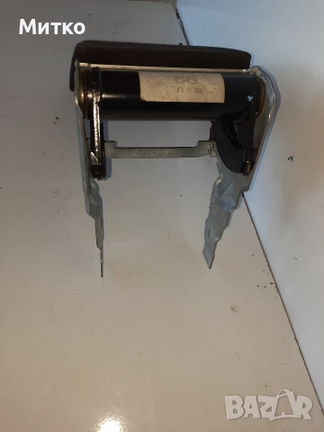 Подлакътник за Фолксваген Пасат Б6 Volkswagen PASAT B6 , снимка 4 - Части - 52706392