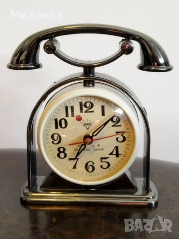 Стар механичен будилник, настолен часовник, снимка 1 - Антикварни и старинни предмети - 46400277