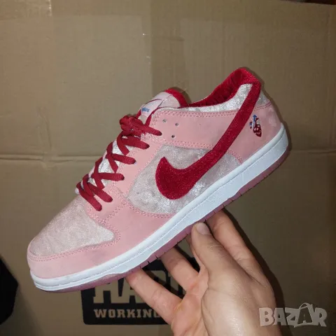 Nike SB Dunk Low x StrangeLove номер 42 ,5-43  маратонки / кецове , снимка 8 - Маратонки - 49908896