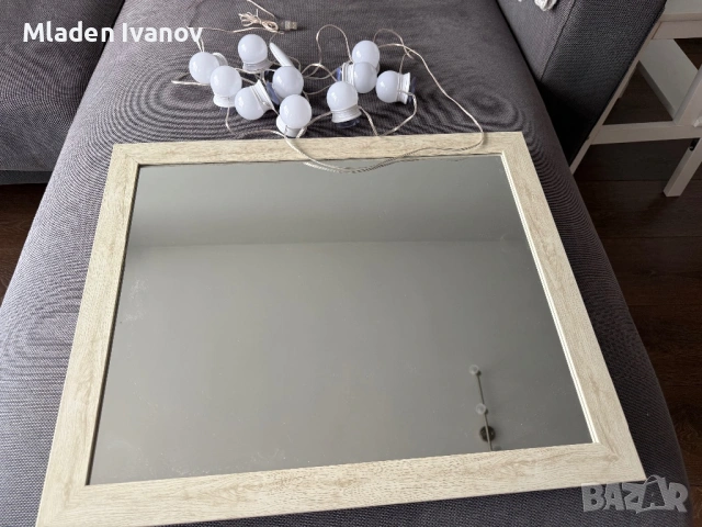 Продавам огледало с размери 57 х 47 см, снимка 3 - Огледала - 53397575