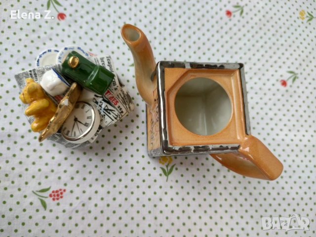 Малък ръчно изработен чайник Moving Day на Cardew Design, снимка 15 - Декорация за дома - 53571708