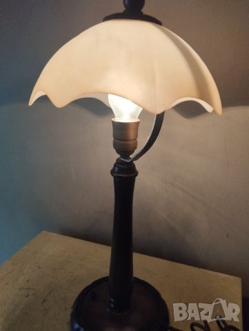 Стара настолна лампа, снимка 5 - Настолни лампи - 45707485