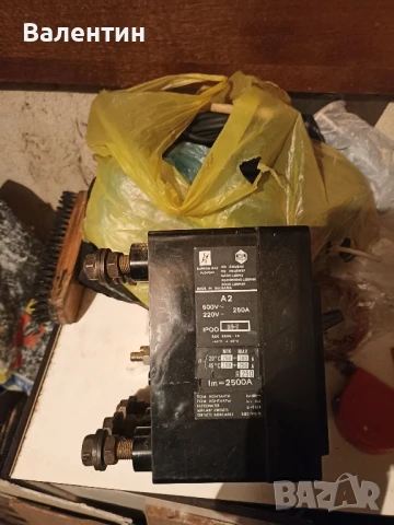 ПВ пускател и 3 бр. трифазен шалтер