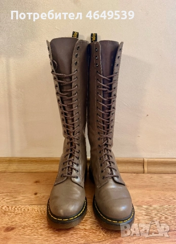 Оригинални Dr. Martens 1B60 Pisa Leather Knee-High Boots., снимка 2 - Дамски ботуши - 52393841