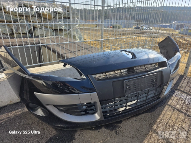 Предна броня Рено меган сценик, снимка 5 - Части - 53737707