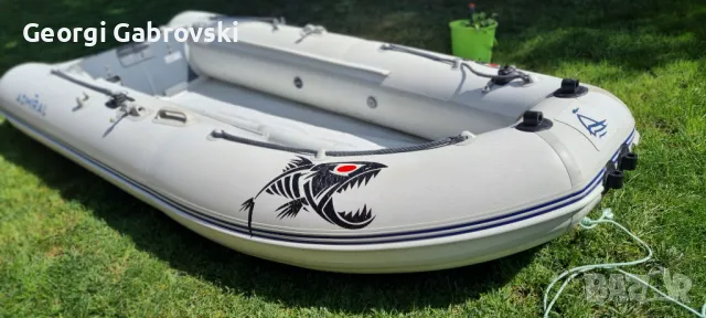 Продавам надуваема PVC моторна лодка  ADMIRAL AM-320 Sport, снимка 7 - Воден транспорт - 46700989