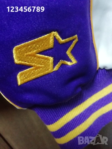 Los Angeles Lakers Starter Black Label Bomber Urban Outfitters оригинално яке Лейкърс LA , снимка 12 - Якета - 53154956