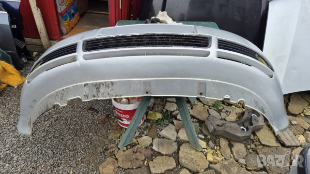 сива предна броня LY7W с парктроник Ауди А4 Б6 Audi A4 B6 siva predna bronq s parktronik, снимка 4 - Части - 52044895