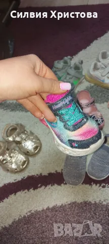 Продавам различни размери детски обувки,от 20 до 25 номер!, снимка 5 - Детски маратонки - 49690714