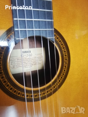 Продавам класическа китара 🎸🎸🎸 YAMAHA G240, снимка 4 - Китари - 51450288