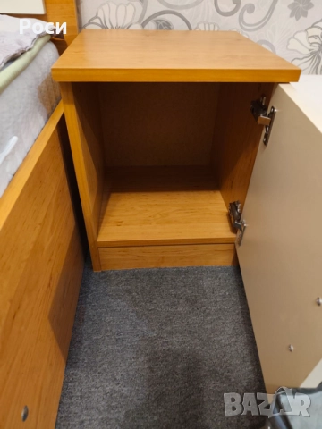 Трикрилен гардероб 150х200 см., цвят медна елша с крем, снимка 16 - Гардероби - 52857763