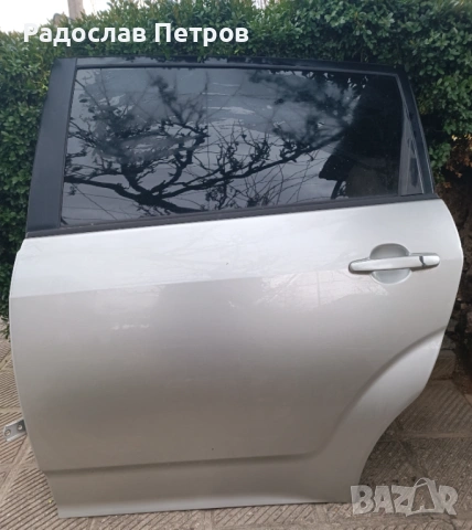 Задна лява врата Toyota corolla verso