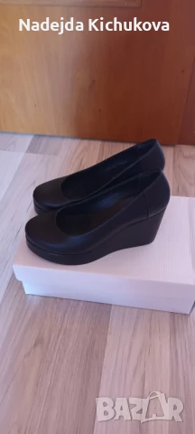 Дамски обувки на платформа.35 номер.Нови.Цена-30 лв., снимка 3 - Дамски елегантни обувки - 50963192